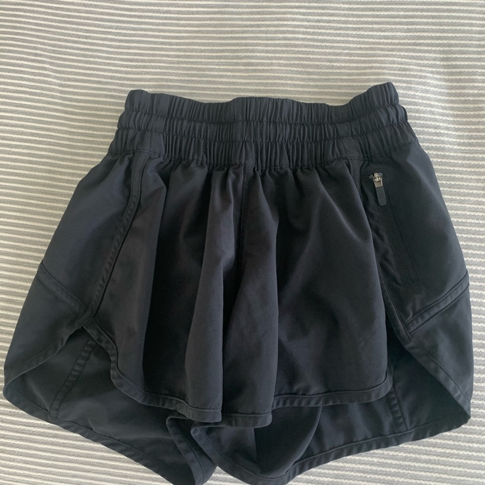 Lululemon tracker short